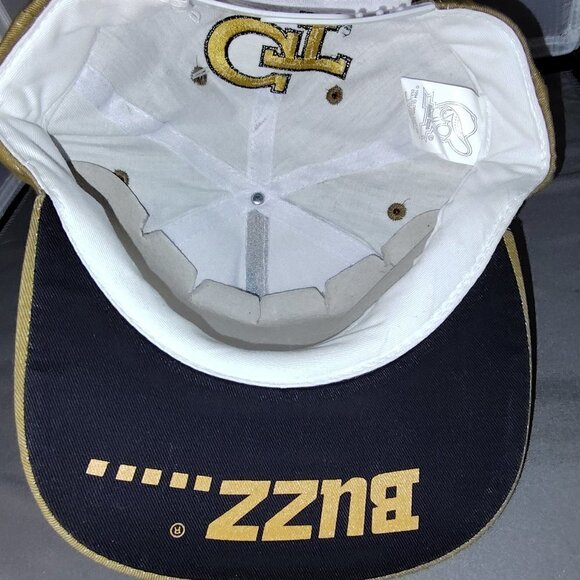 NWT! VTG 1994 Georgia Tech Yellow Jackets Global Caps BUZZ Big Logo Snapback Cap - Picture 7 of 9